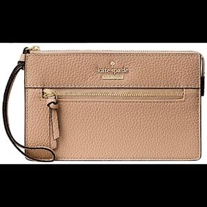 Kate Spade ♠️ wristlet